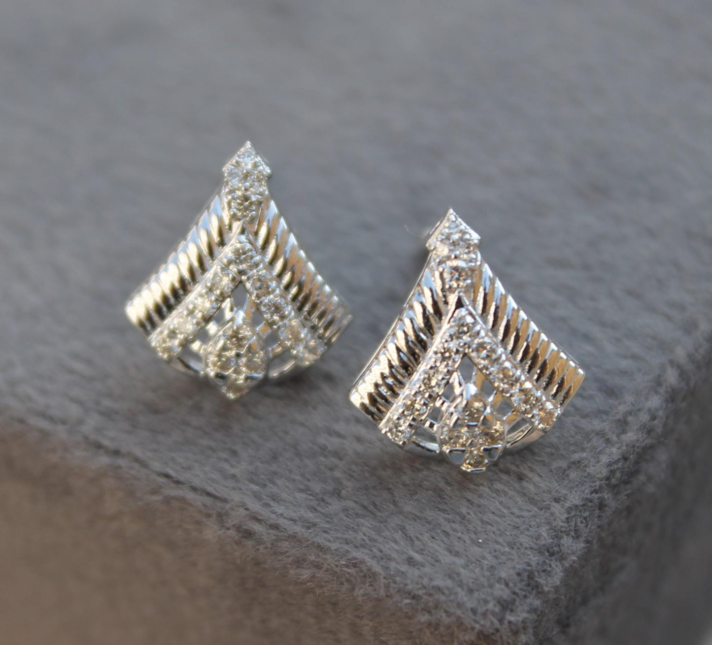 Beautiful Bridal Gold Jewelry Set, Real Diamond Dainty Necklace and Earring Set, Designer Statement 18K Gold Certified Jewelry for Women