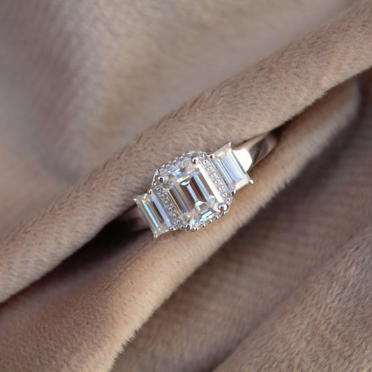 Luxurious Emerald Cut Moissanite Halo Engagement Ring, 925 Silver Ring, Art Deco Proposal Ring Gift, Romantic Proposal Ring or Birthday Gift