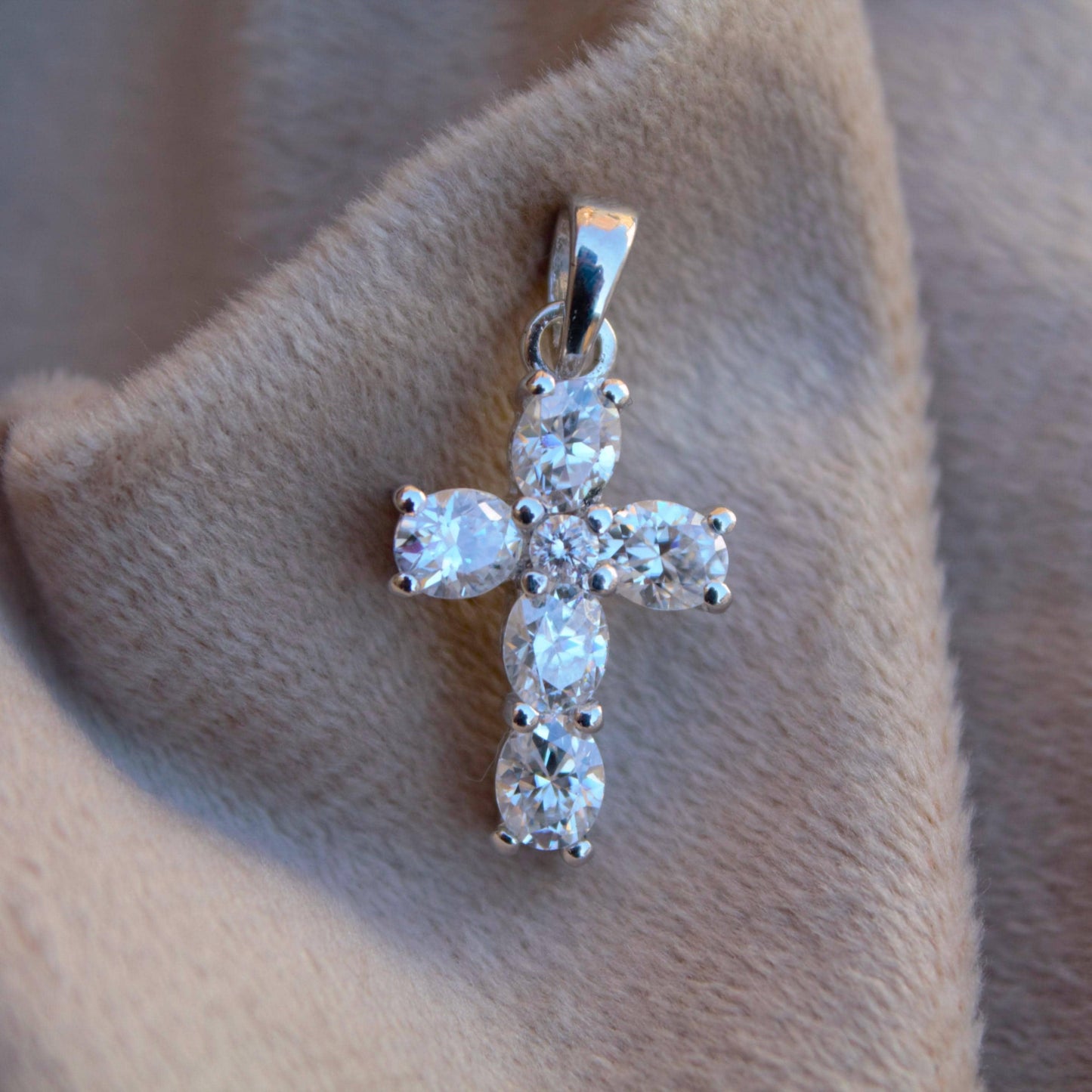 925 Sterling Silver Moissanite Cross Pendant, Oval Cut Stone Pendant, Cross Pendant for Men and Women, Moissanite Silver Jewelry For Gift