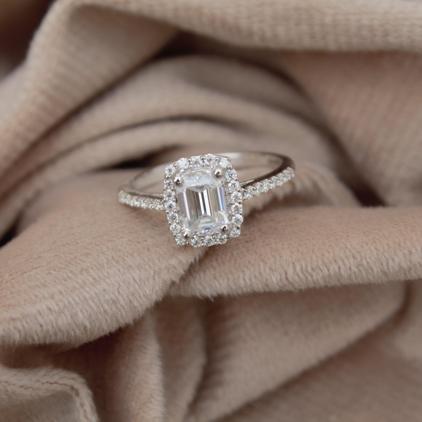 Emerald Cut and Round Cut Stone Wedding Ring, Silver Moissanite Ring, 925Sterling Silver Ring for Women, Statement Bridal Moissanite Jewelry