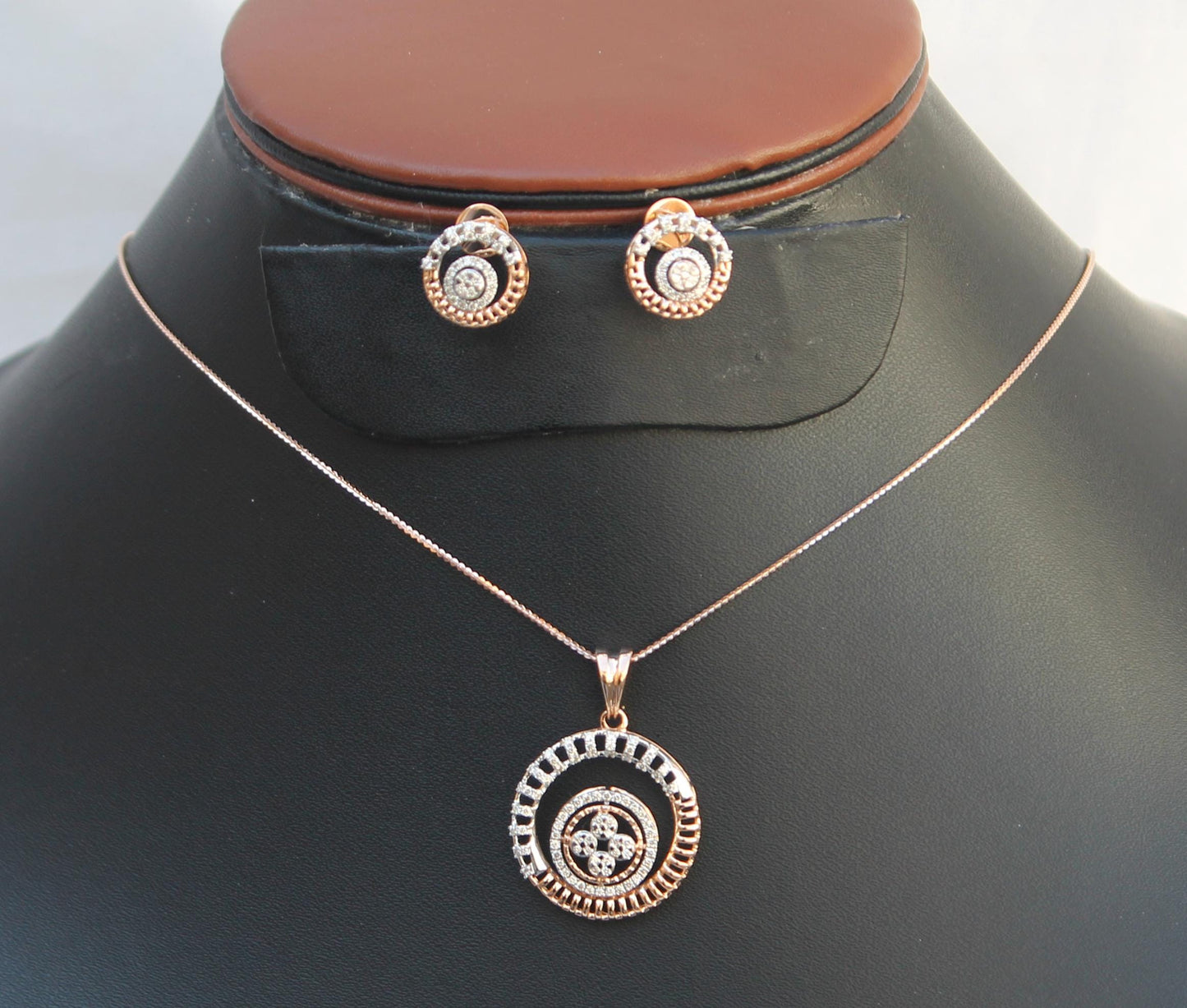 Natural Diamond Necklace Earrings Set, 18K Gold Jewelry Set, Designer Gold Jewelry, Diamond Pendant with Chain, Rose Gold Stud Earring Set