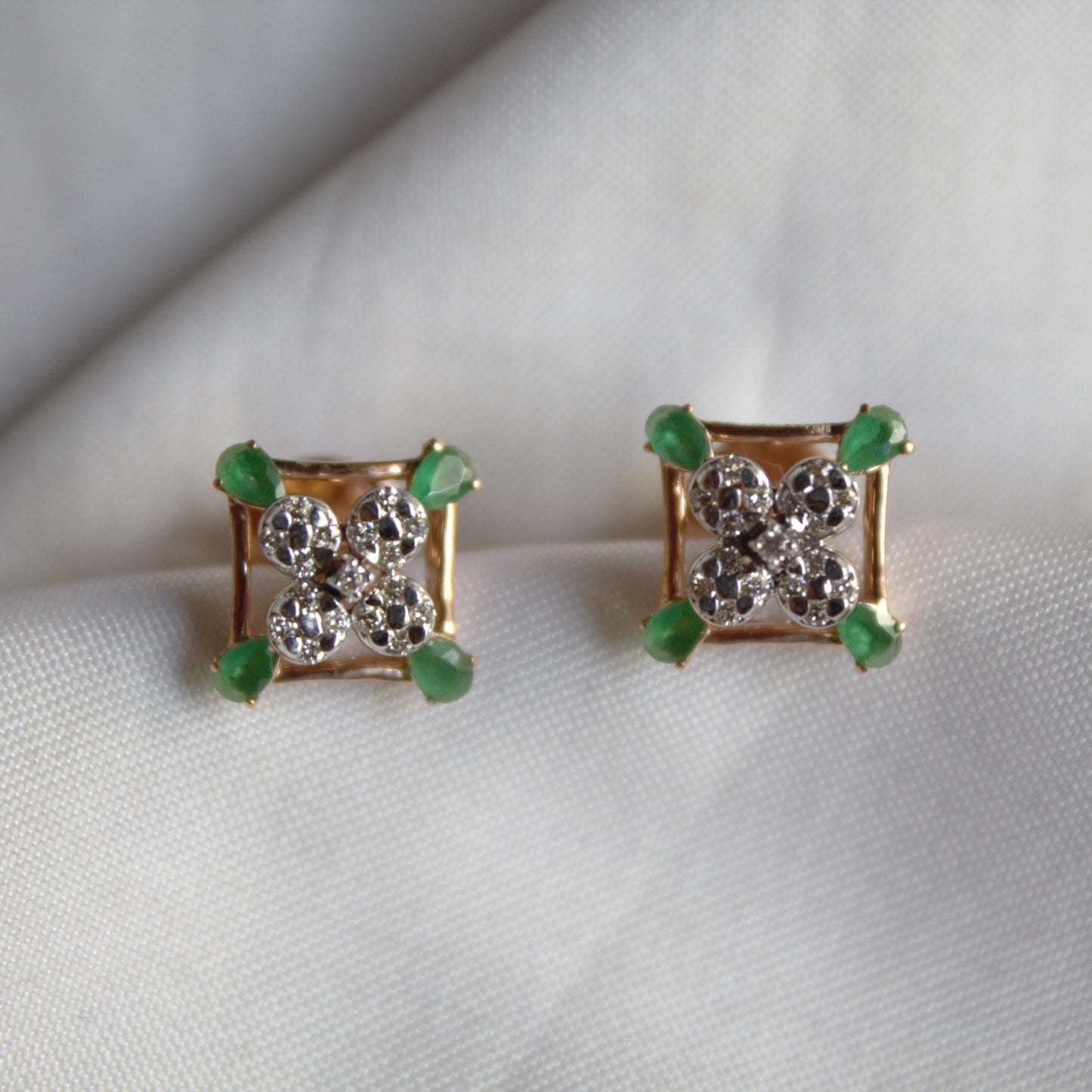 18K Gold Diamond Stud Earrings and Necklace, Charm Handmade Bridal Jewelry Set, Green Emerald Jewelry, Minimalist Wedding Gift for Women