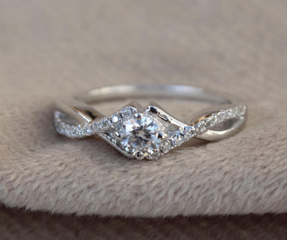 Silver Moissanite Dainty Ring for Wedding Gift, White Stone Ring, Designer Minimalist Ring, Moissanite Jewelry, Perfect Gift for Bridesmaids