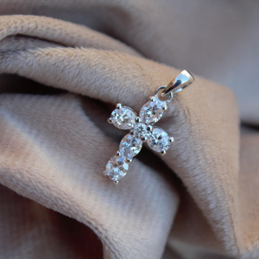 925 Sterling Silver Moissanite Cross Pendant, Oval Cut Stone Pendant, Cross Pendant for Men and Women, Moissanite Silver Jewelry For Gift