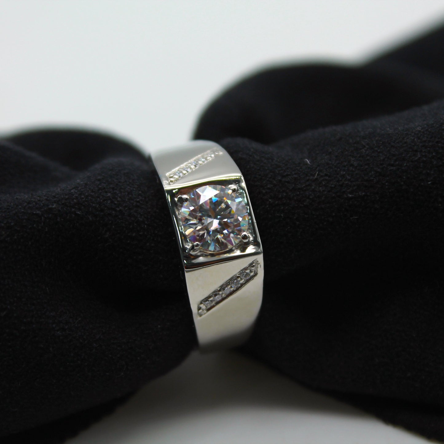 6.5 MM Round Cut Moissanite Ring, Anniversary Ring For Men, Statement Men's Moissanite Ring, Prong Setting Ring, Perfect Gift for Christmas