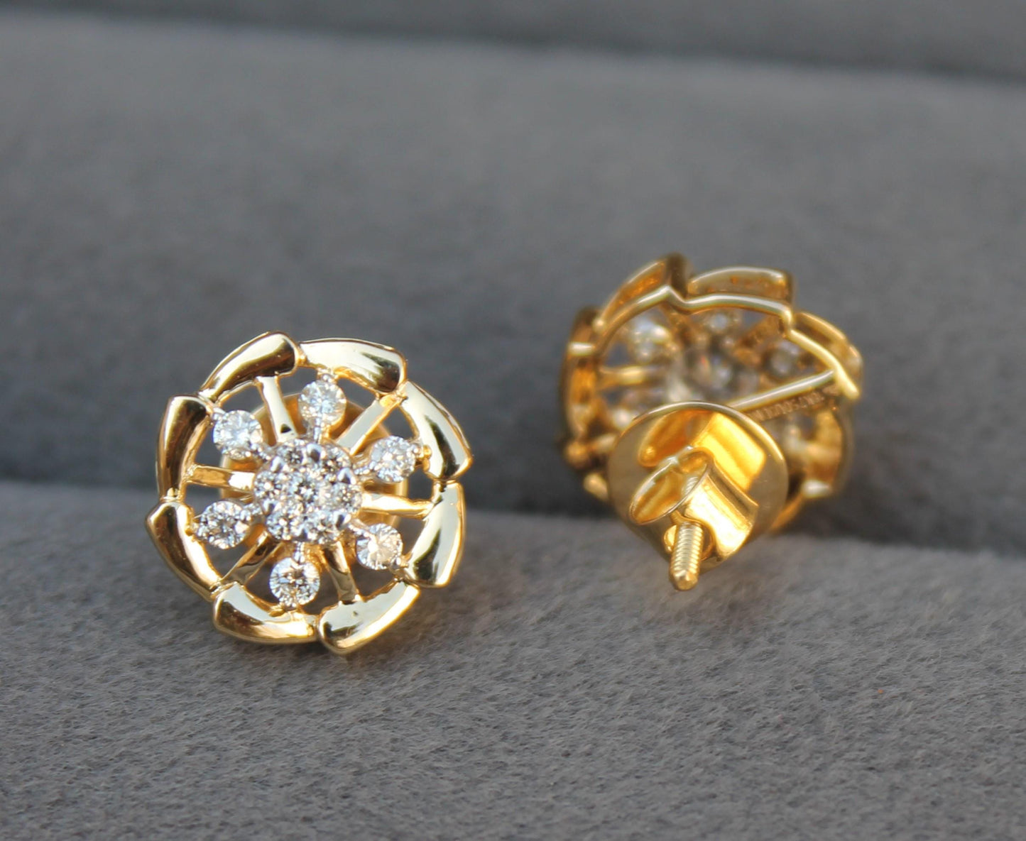 Yellow Gold Round Diamond Pendant Earring, Ready To Ship, 18K Gold Diamond Jewelry, Beautiful Diamond Jewelry Set For Anniversary Gift