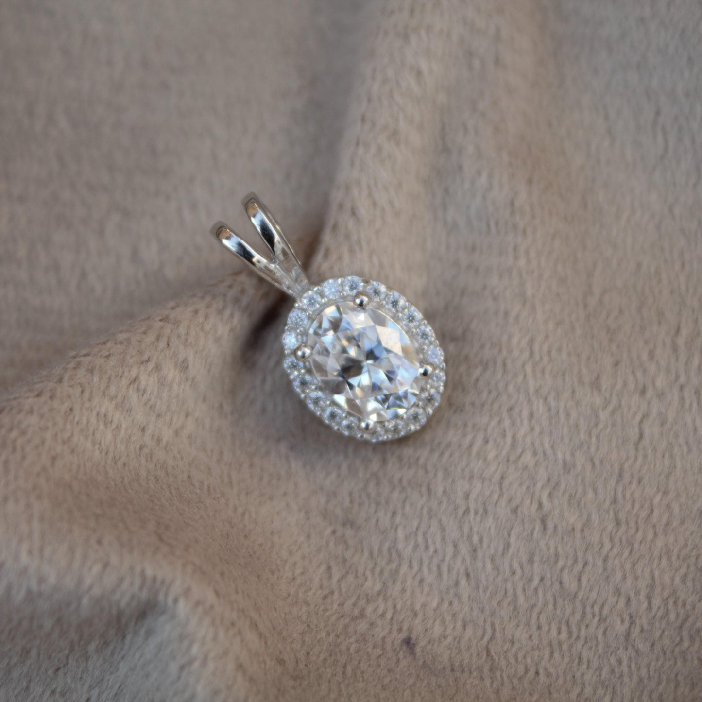 Oval Moissanite 925 Sterling Silver Halo Pendant, Minimalist Jewelry, Silver Dainty Pendant, Four Prong Pendant, Perfect Gift for Bridesmaid