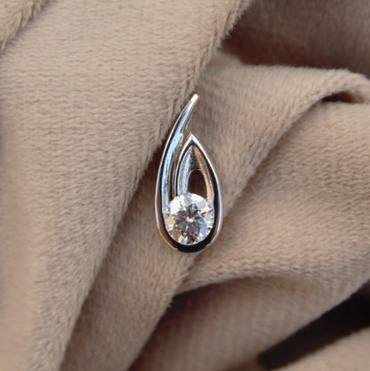 Stunning Moissanite 925 Sterling Silver Pendant, Round Cut Stone Pendant for Women, Dainty Silver Pendant, Solitaire Pendant Gift for Her