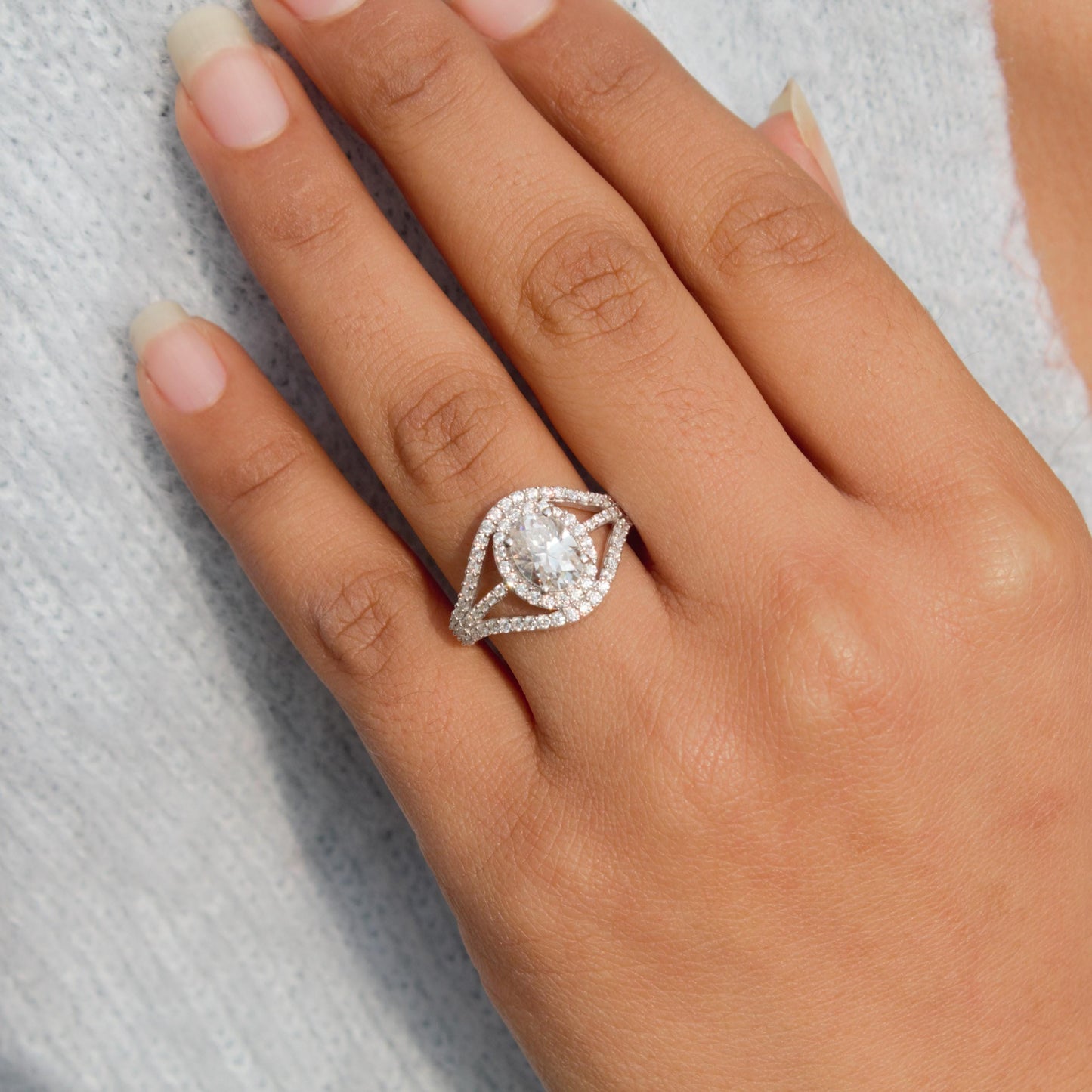 Designer Moissanite Silver Ring, 925 Sterling Silver Statement Ring for Women, Oval Cut Stone Ring, Engagement Ring for Women, Wedding Gift