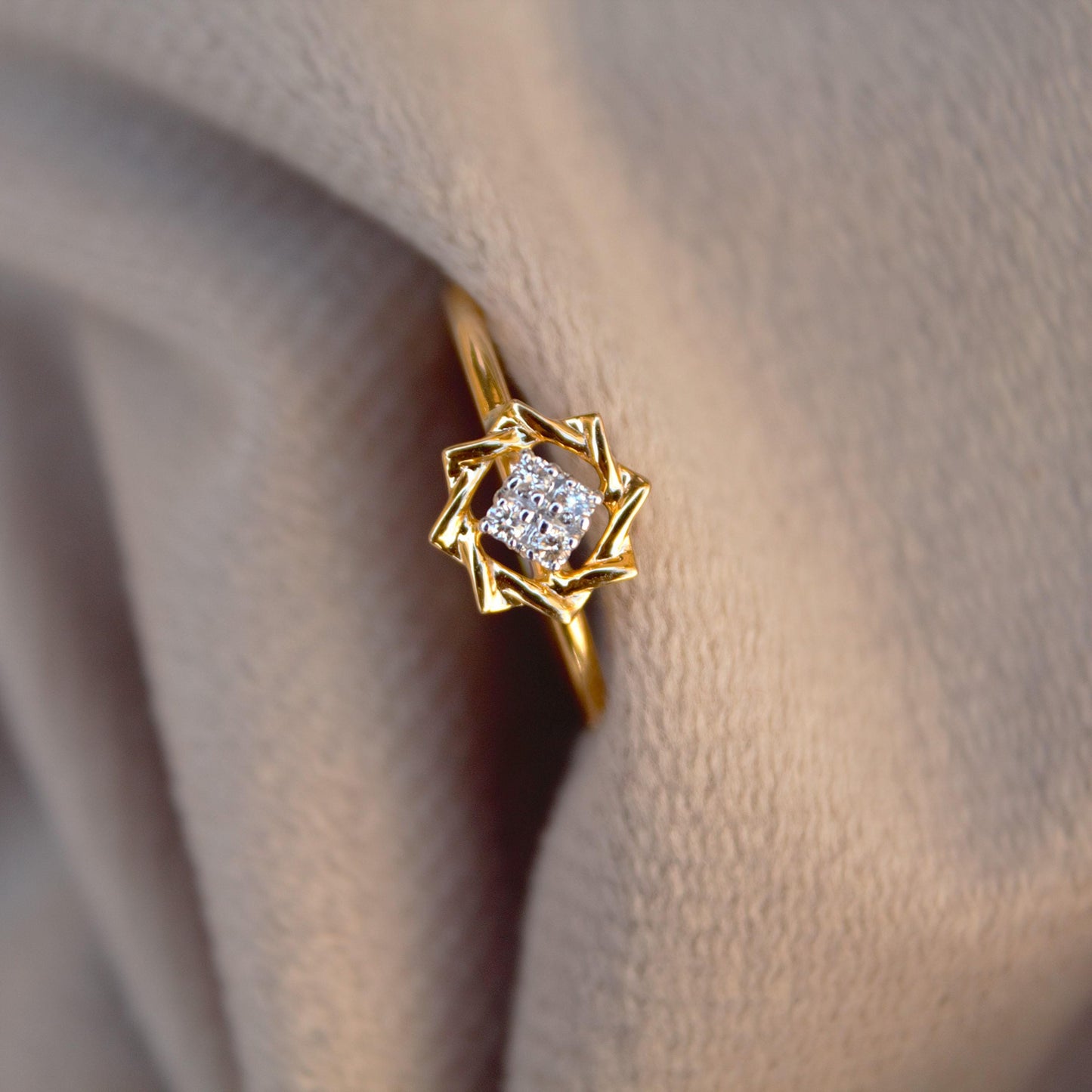 IGI Certified Diamond Jewelry, 18K Solid Gold Ring, Lightweight Diamond Ring For Daily Wear, 1.28 gram Diamond Gold Ring For Birthday Gift