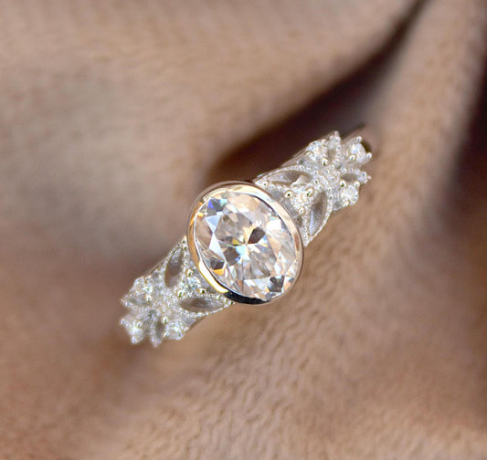 Minimalist 925 Sterling Silver Oval Ring, Designer Ring for Wedding Gift, Moissanite White Stone Ring for Women, Silver Moissanite Jewelry