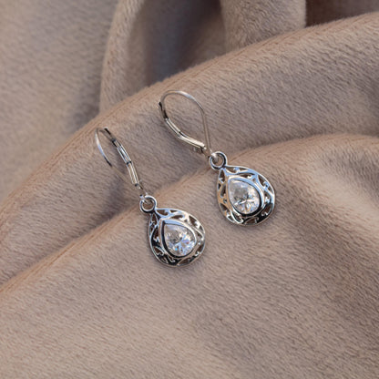 White Moissanite Lever Back Earrings – 925 Sterling Silver Filigree Jewelry, Minimalist Art Deco Earrings, Teardrop 925 Silver Jewelry, Gift