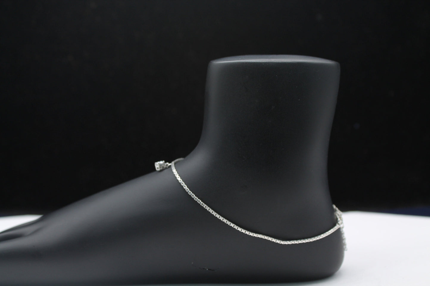 925 Sterling Silver Anklet, Minimalist Chain Anklet, 4 mm Moissanite Single Stone Anklet, Dainty Handmade Jewelry, Perfect for Everyday