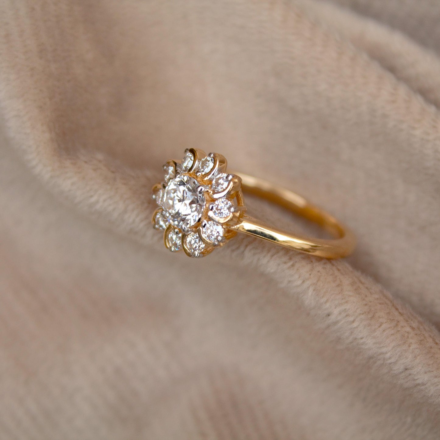 Lab Grown Diamond HPHT Gold Floral Ring, 14K Solid Gold EF/VVs Diamond Ring, Real Gold Jewelry, Ready to Ship, Anniversary Gift For Wife US7