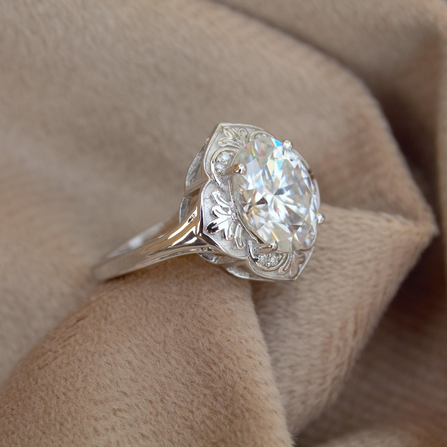 925 Sterling Silver Moissanite Ring, Designer Floral Ring, Luxurious Oval Cut Moissanite Jewelry, Cocktail Party Wear Ring, Graduation Gift