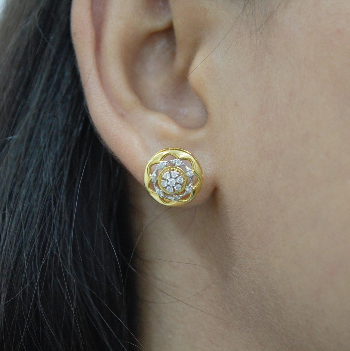 Natural Diamond Halo Cluster Pendant, 18k Solid Yellow Gold Pendant for Wife, IGI Certified Beautiful Diamond Pendant, Designer Elegant Gift