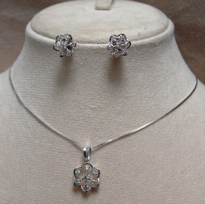 Floral Shape Solitaire Diamond Necklace Earrings Set,18k White Gold Real Diamond Jewelry Set, Chain Pendant with Stud Earrings, Gift for Her