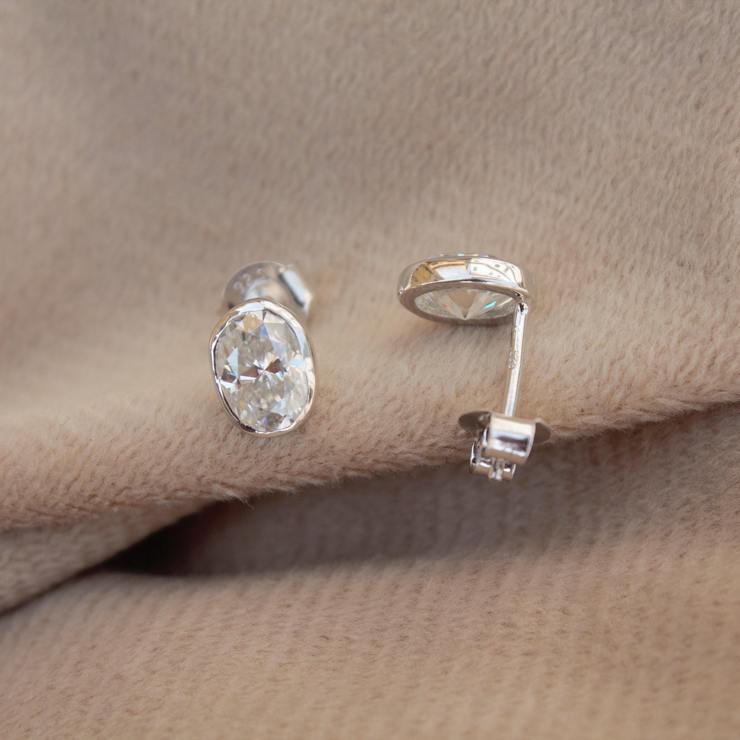 Minimalist Oval Cut Moissanite Stone Stud Earrings, 925 Sterling Silver Earrings, Lightweight Moissanite Stud Earring, Perfect Gift for Wife