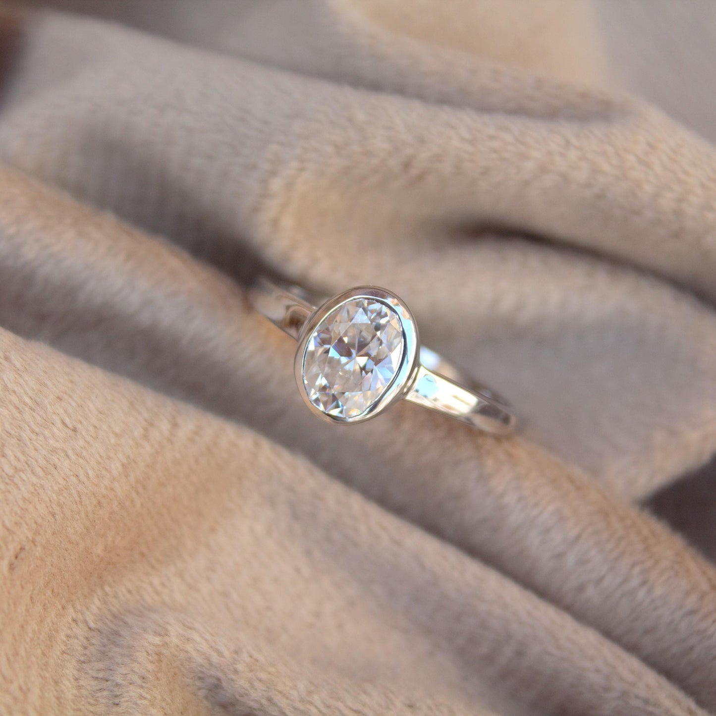 Oval Cut Moissanite 925Sterling Silver Ring, Solitaire Bezel Setting Ring, Statement Dainty Ring, Vintage Anniversary Ring for Men and Women