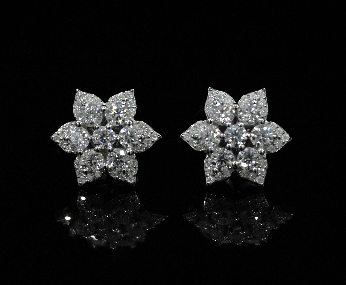Vintage Style Floral Moissanite Stud Earrings, 925 Sterling Silver Wedding Jewelry for Bride, Push Back Earrings, Lightweight Stud Earrings