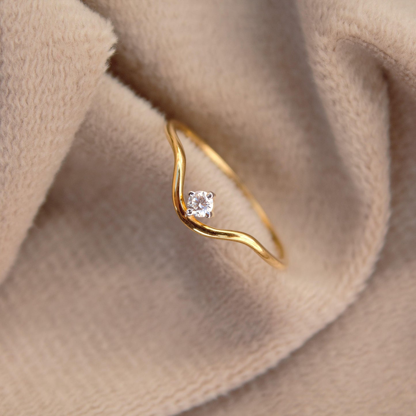 18k Solid Gold Moissanite Ring, Curved Prong Setting Thin Ring, Round Cut Minimalist Gold Ring, Moissanite Solid Gold Jewelry for Gift