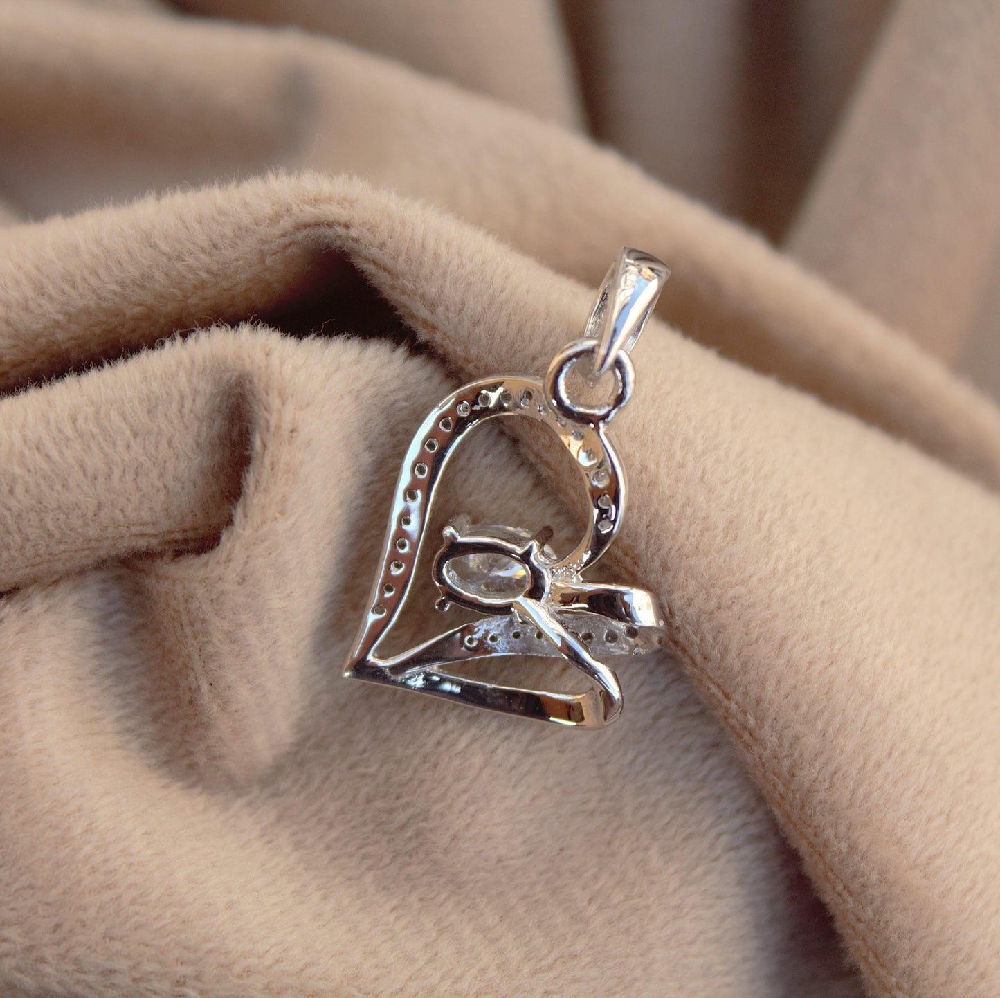 Luxuries Moissanite Heart Shape Pendant, D Color VVS1 Clarity Moissanite Jewelry, Oval Cut Stone Solitaire Pendant, Classic Charm Pendant