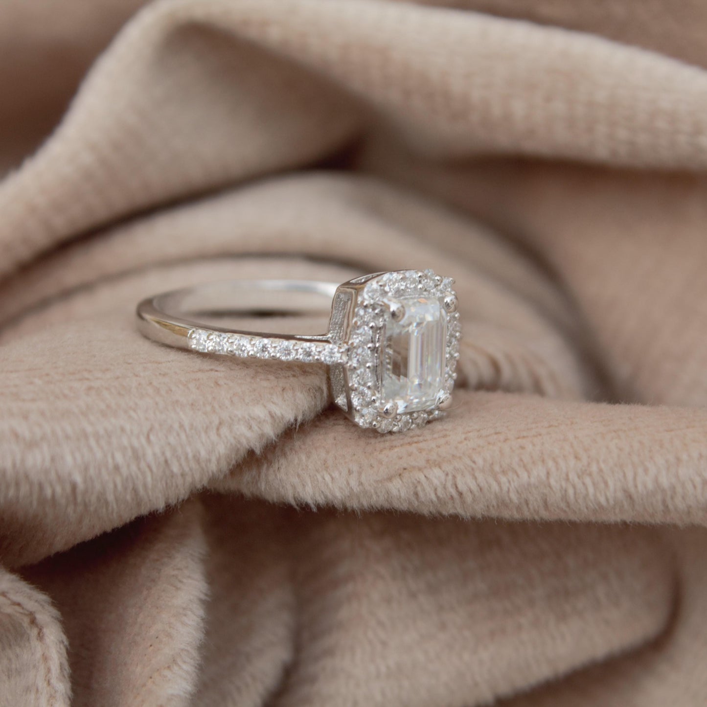 Emerald Cut and Round Cut Stone Wedding Ring, Silver Moissanite Ring, 925Sterling Silver Ring for Women, Statement Bridal Moissanite Jewelry