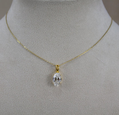 D Color Oval Moissanite Necklace in Gold,  VVS1 Clarity Elegant Daily Jewelry, Oval Cut Minimalist Moissanite Gold Necklace in 18k Gold