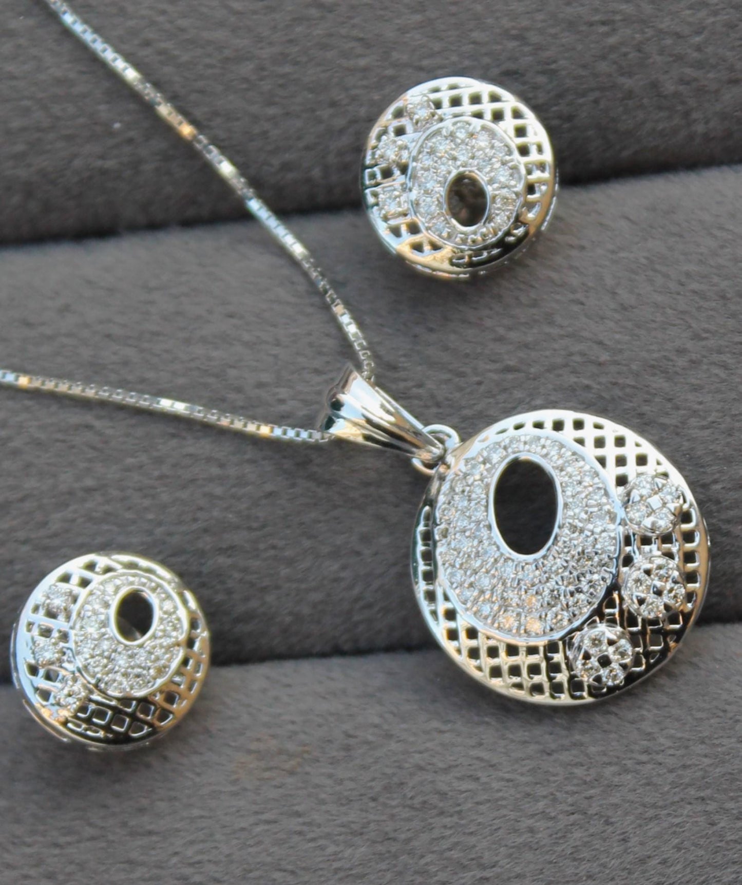 IGI Certified Gold Diamond Jewelry Set, 18K Gold Necklace and Earring Set, Real Diamond Jewelry for Women, Vintage Gift, Lightweight Jewelry