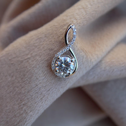 Colorless Moissanite Pendant in 925 Sterling Silver, Round Cut Stone Pendant, White Stone Minimalist Pendant, Silver Dainty Pendant Jewelry