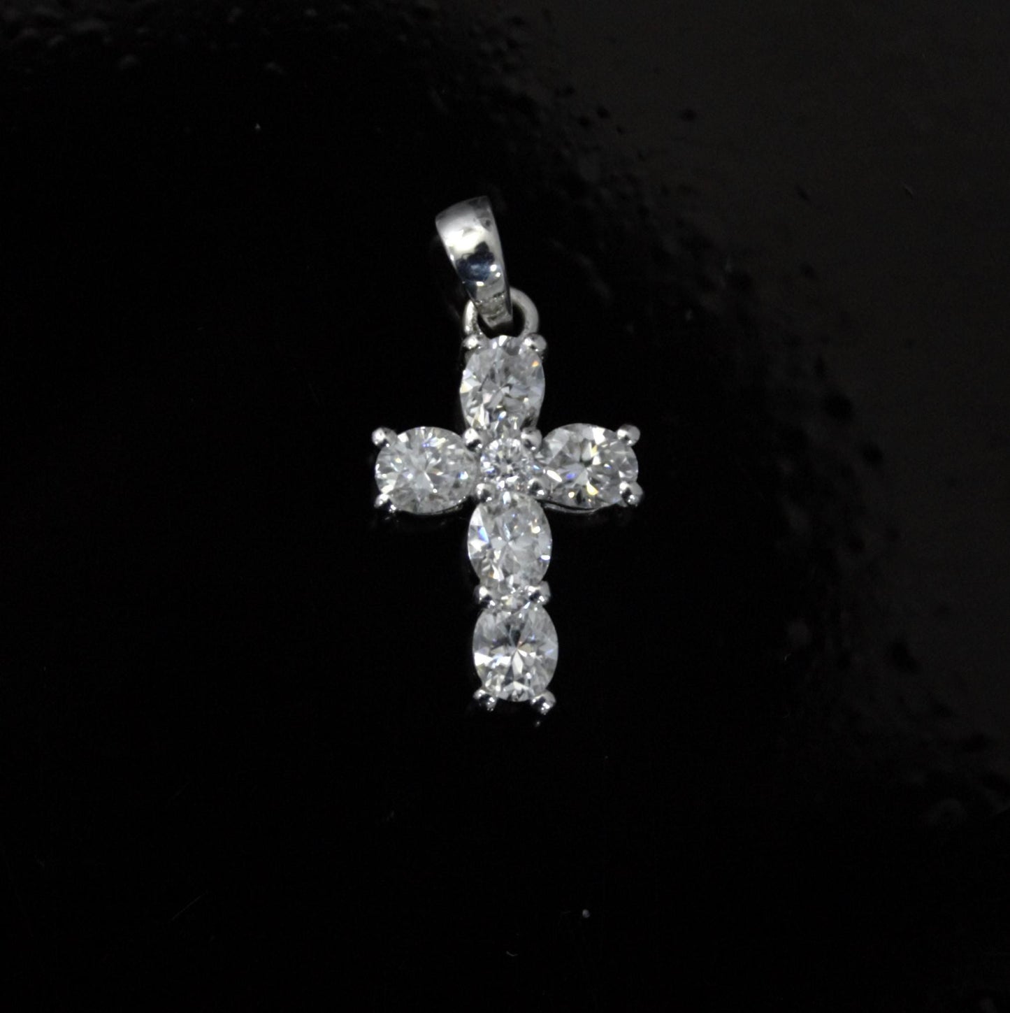 925 Sterling Silver Moissanite Cross Pendant, Oval Cut Stone Pendant, Cross Pendant for Men and Women, Moissanite Silver Jewelry For Gift