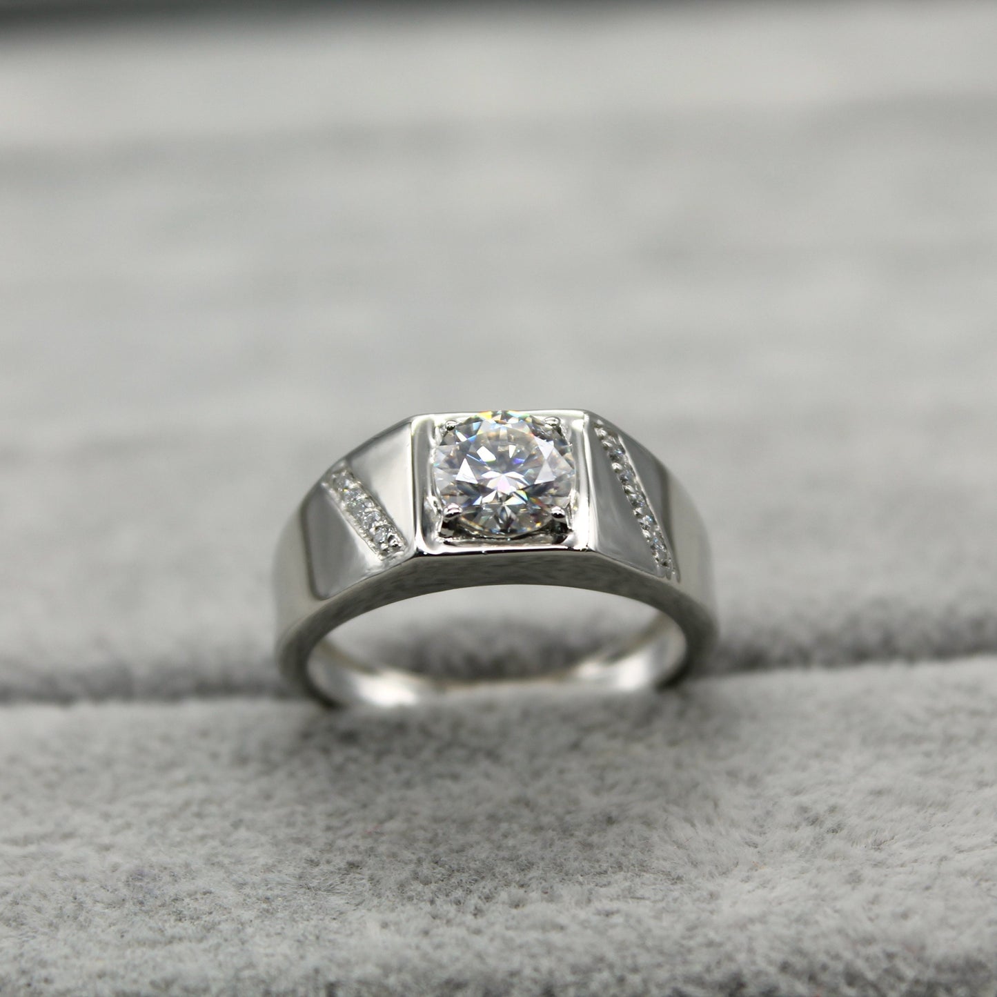 6.5 MM Round Cut Moissanite Ring, Anniversary Ring For Men, Statement Men's Moissanite Ring, Prong Setting Ring, Perfect Gift for Christmas