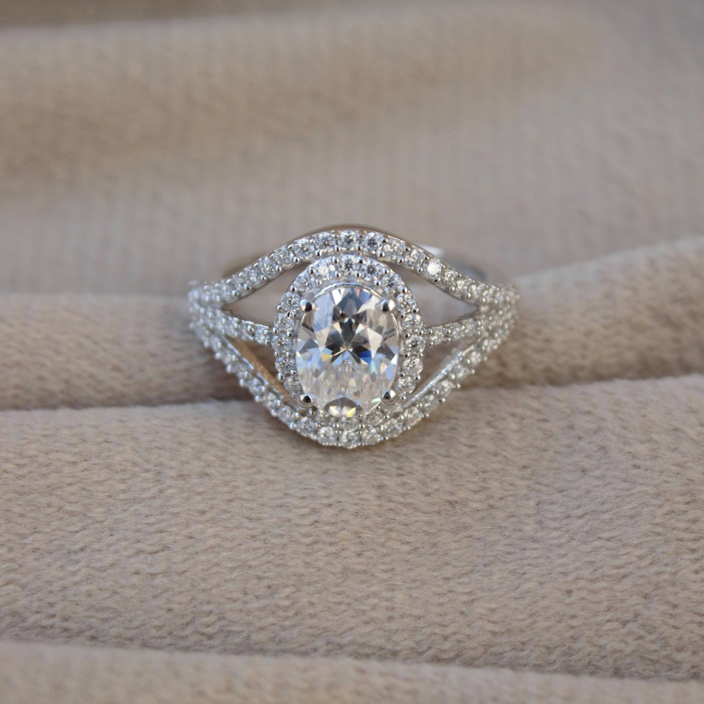 Designer Moissanite Silver Ring, 925 Sterling Silver Statement Ring for Women, Oval Cut Stone Ring, Engagement Ring for Women, Wedding Gift