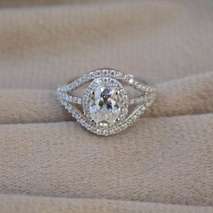 Designer Moissanite Silver Ring, 925 Sterling Silver Statement Ring for Women, Oval Cut Stone Ring, Engagement Ring for Women, Wedding Gift