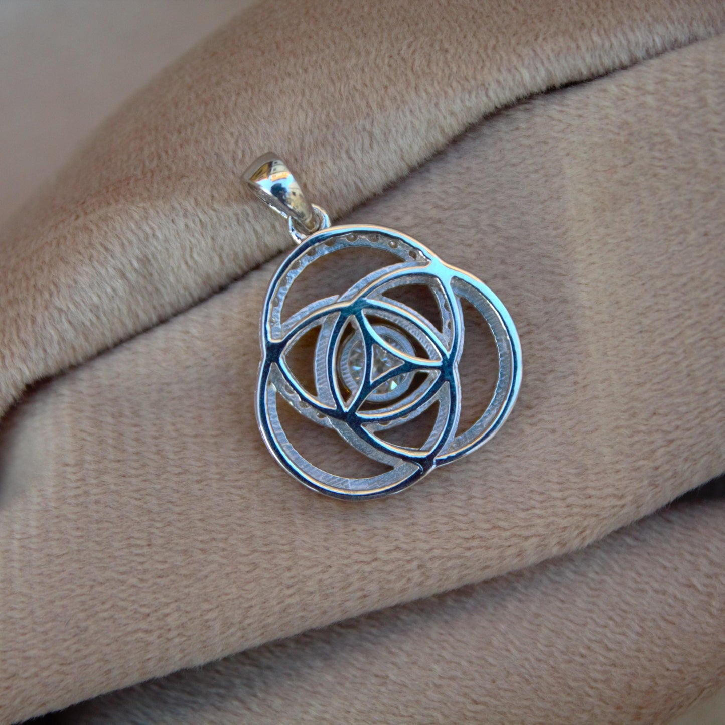 Moissanite 925 Sterling Silver Designer Pendant, Lightweight Travel Jewelry for Women, Vintage Style Silver Pendant, Perfect Birthday Gift