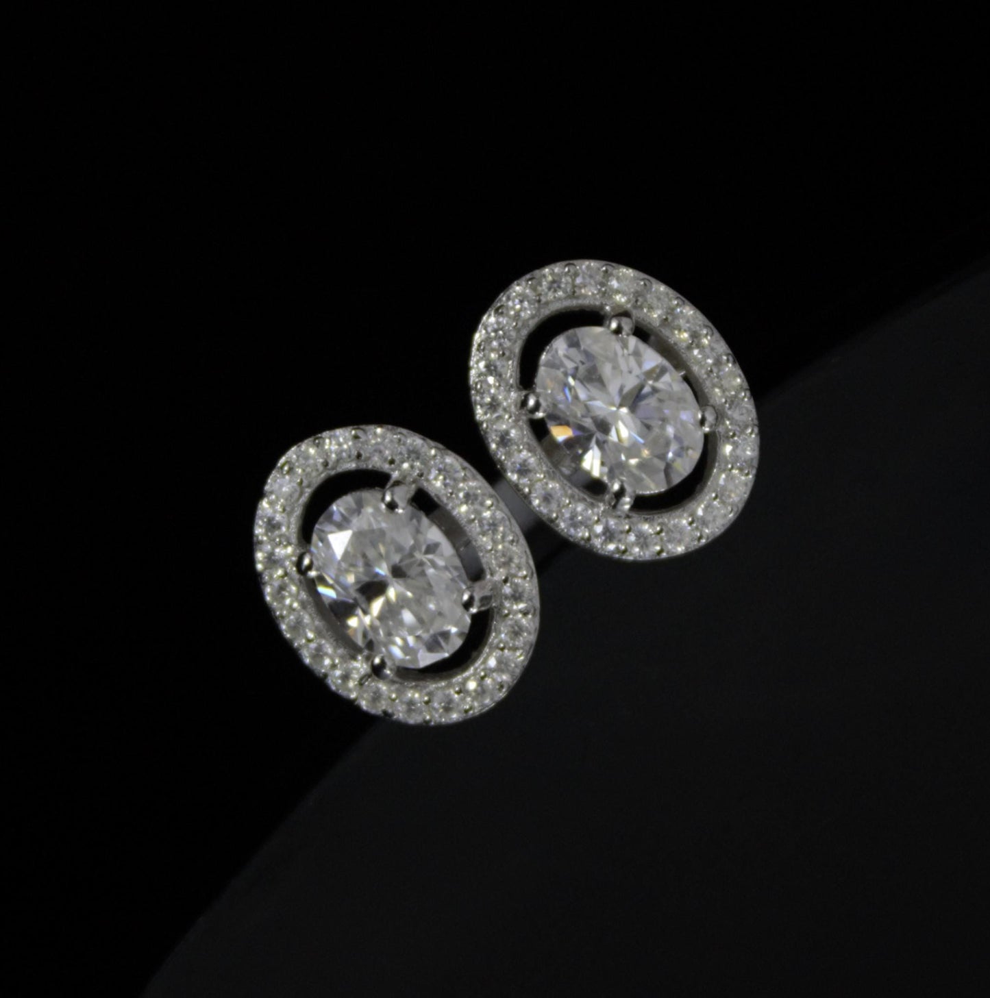 Oval Cut Moissanite Stud Earrings in 925 Sterling Silver, Tiny Stud Earrings for Bridesmaids, Solitaire Halo Stud Earrings, Gift for Women