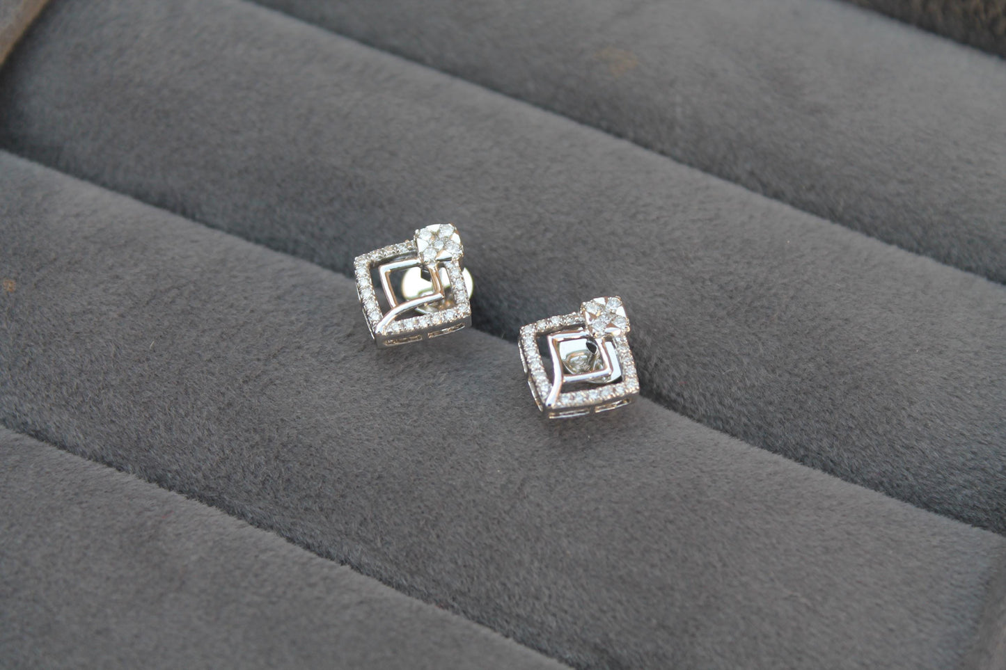 Diamond Gold Necklace with Earrings, 18K Gold Jewelry Set, Designer Gold Jewelry, Real Diamond Pendant with Chain and Stud Earrings Set