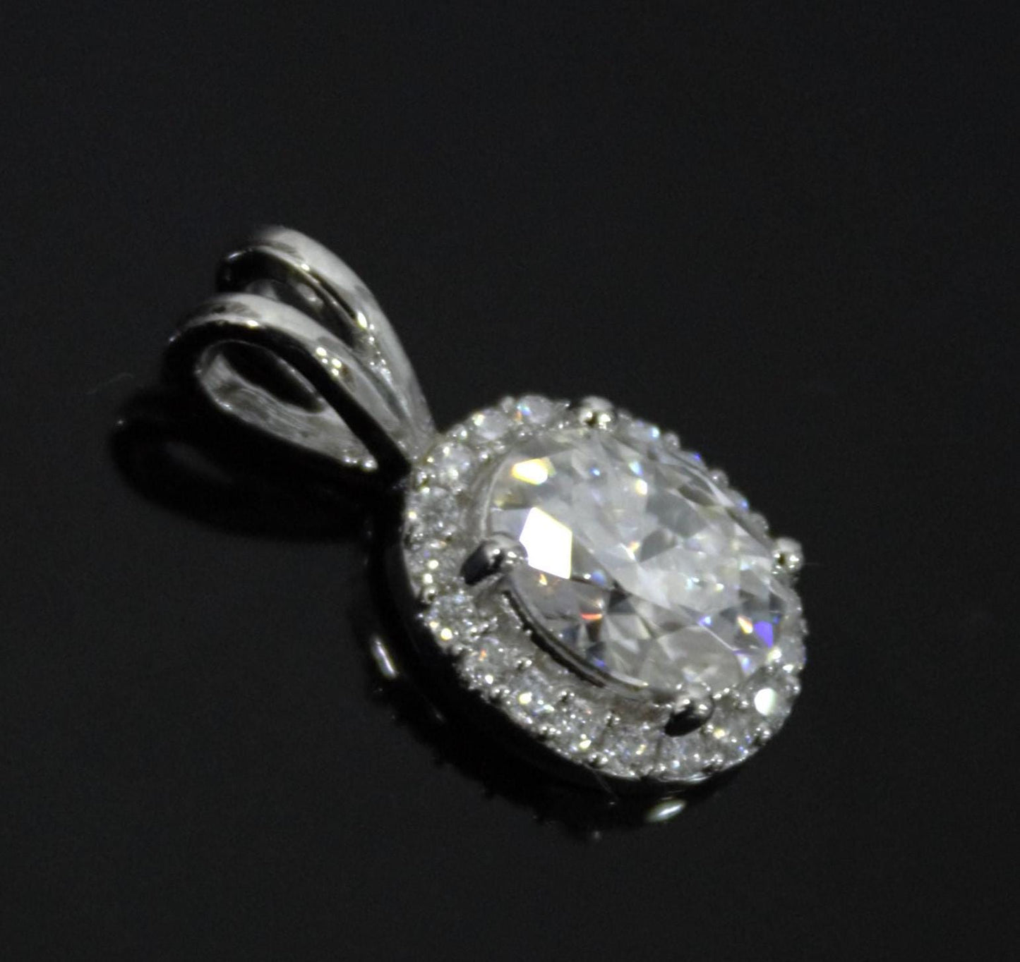 Oval Moissanite 925 Sterling Silver Halo Pendant, Minimalist Jewelry, Silver Dainty Pendant, Four Prong Pendant, Perfect Gift for Bridesmaid