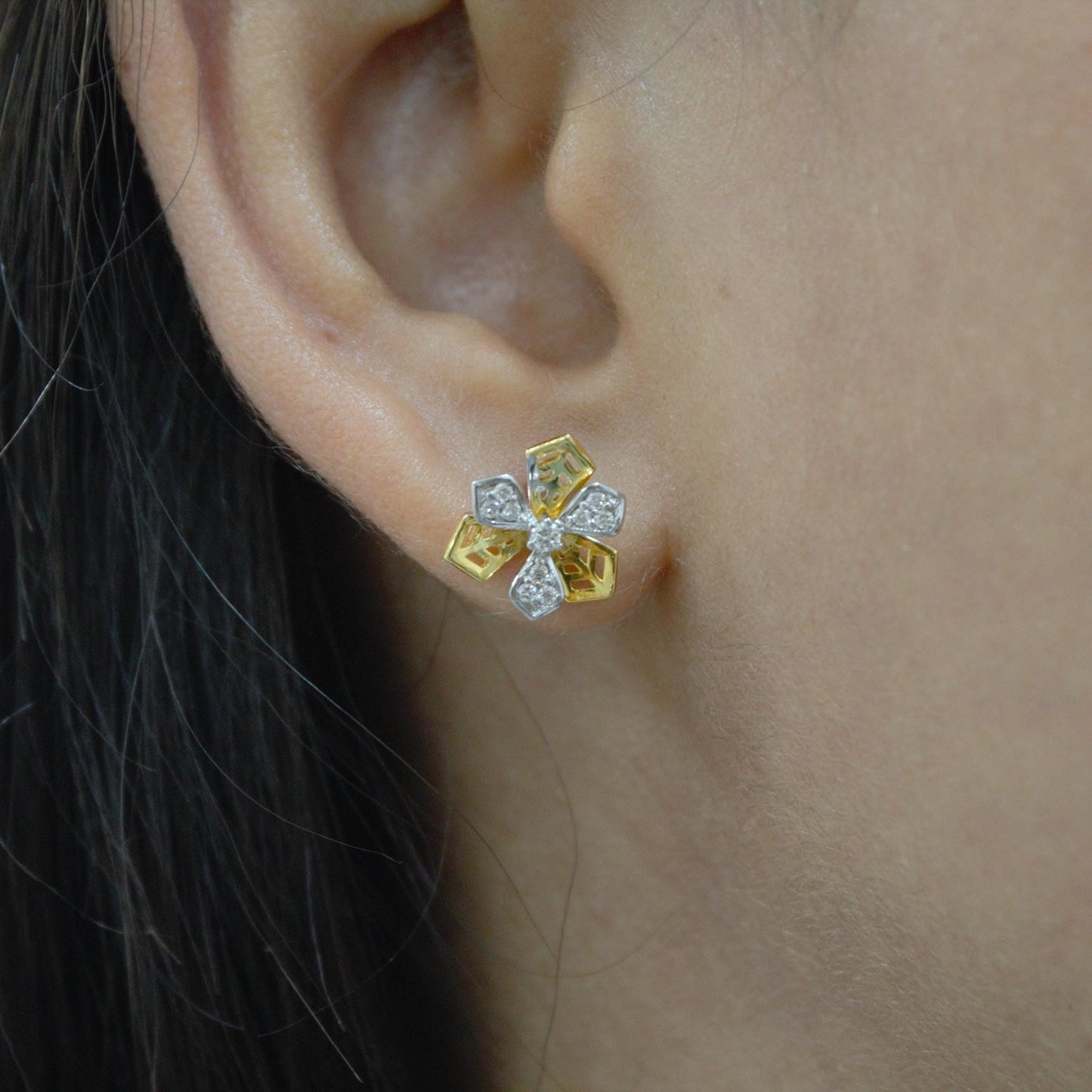 Yellow Gold Diamond Jewelry Set, 18k Gold Pendant Earring Set, Floral Design Classic Jewelry, Gold Chain Pendant with Stud Earrings for Her