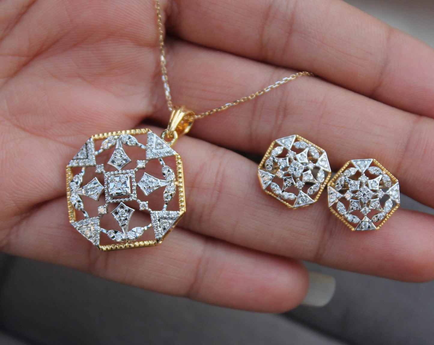 Luxury IGI Certified Diamond Set, VS-SI Diamond Gold Necklace & Earring, Bridal Jewelry Gift in 18K Yellow Gold Pendant Necklace Earring Set