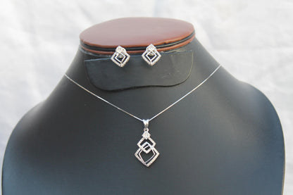 Diamond Gold Necklace with Earrings, 18K Gold Jewelry Set, Designer Gold Jewelry, Real Diamond Pendant with Chain and Stud Earrings Set