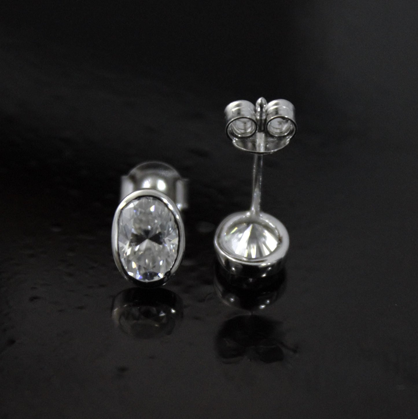 Minimalist Oval Cut Moissanite Stone Stud Earrings, 925 Sterling Silver Earrings, Lightweight Moissanite Stud Earring, Perfect Gift for Wife