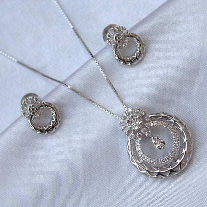 White Gold Pendant with Stud Earrings Set, 18k Gold Diamond Jewelry Set, Handmade Vintage Jewelry Set, Designer Statement Certified Jewelry