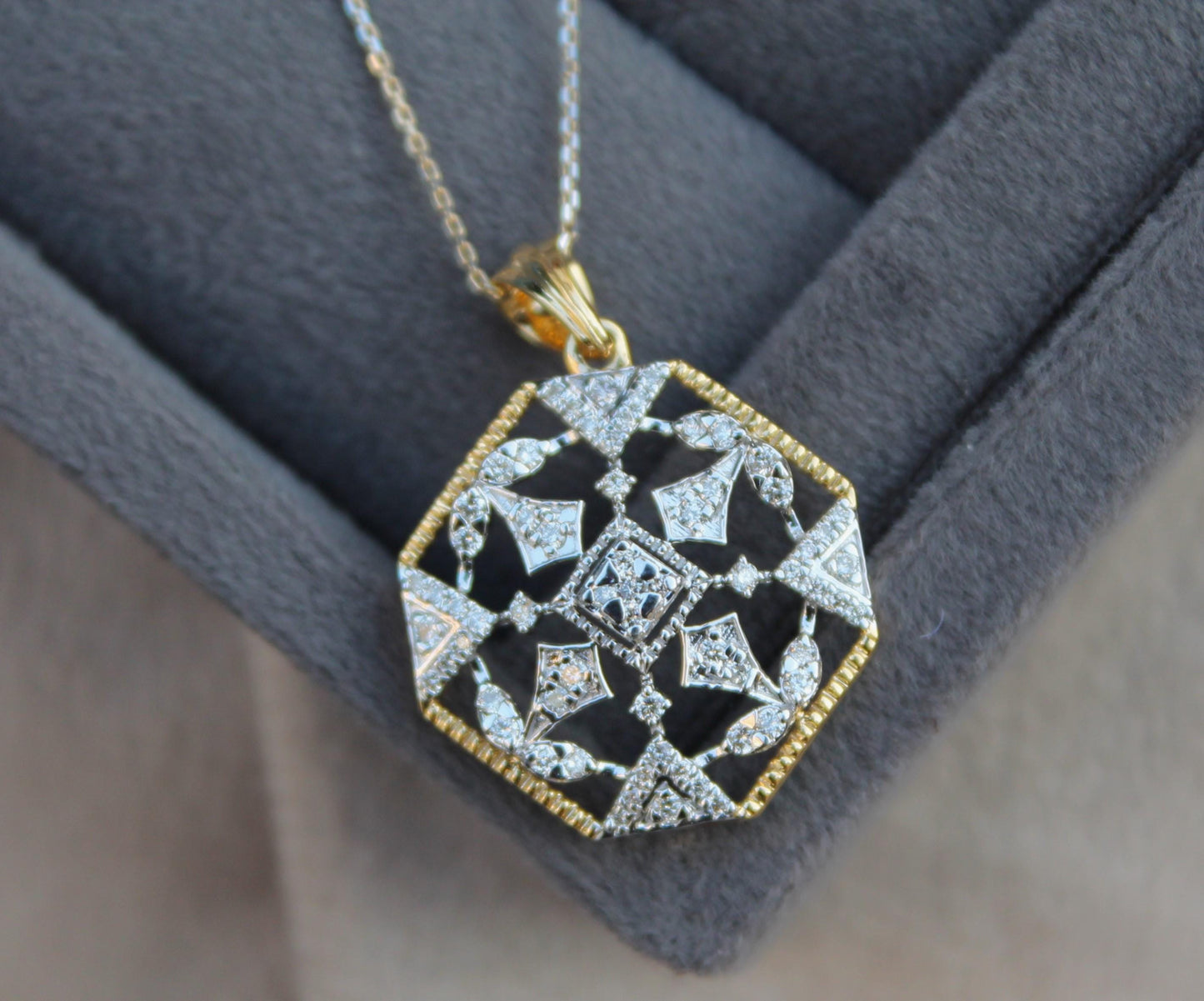 Luxury IGI Certified Diamond Set, VS-SI Diamond Gold Necklace & Earring, Bridal Jewelry Gift in 18K Yellow Gold Pendant Necklace Earring Set