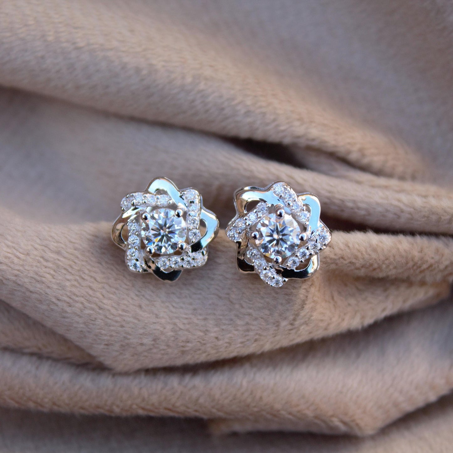 Silver Moissanite Round Cut Stone Stud Earrings, Solid 925 Sterling Silver Designer Earrings, Solitaire Earrings, Dainty Silver Jewelry