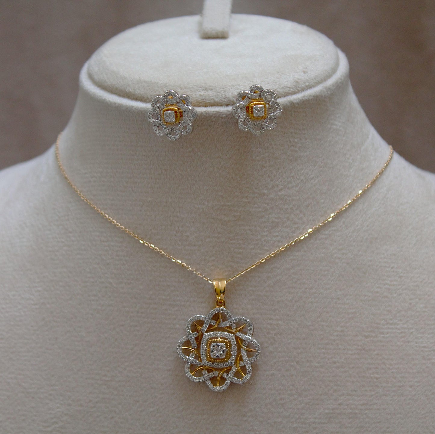 18k Yellow Gold Designer Necklace Earrings Set, Real Diamond Jewelry Set for Bridesmaids, Halo Jewelry in Gold, Anniversary Gift for Wife