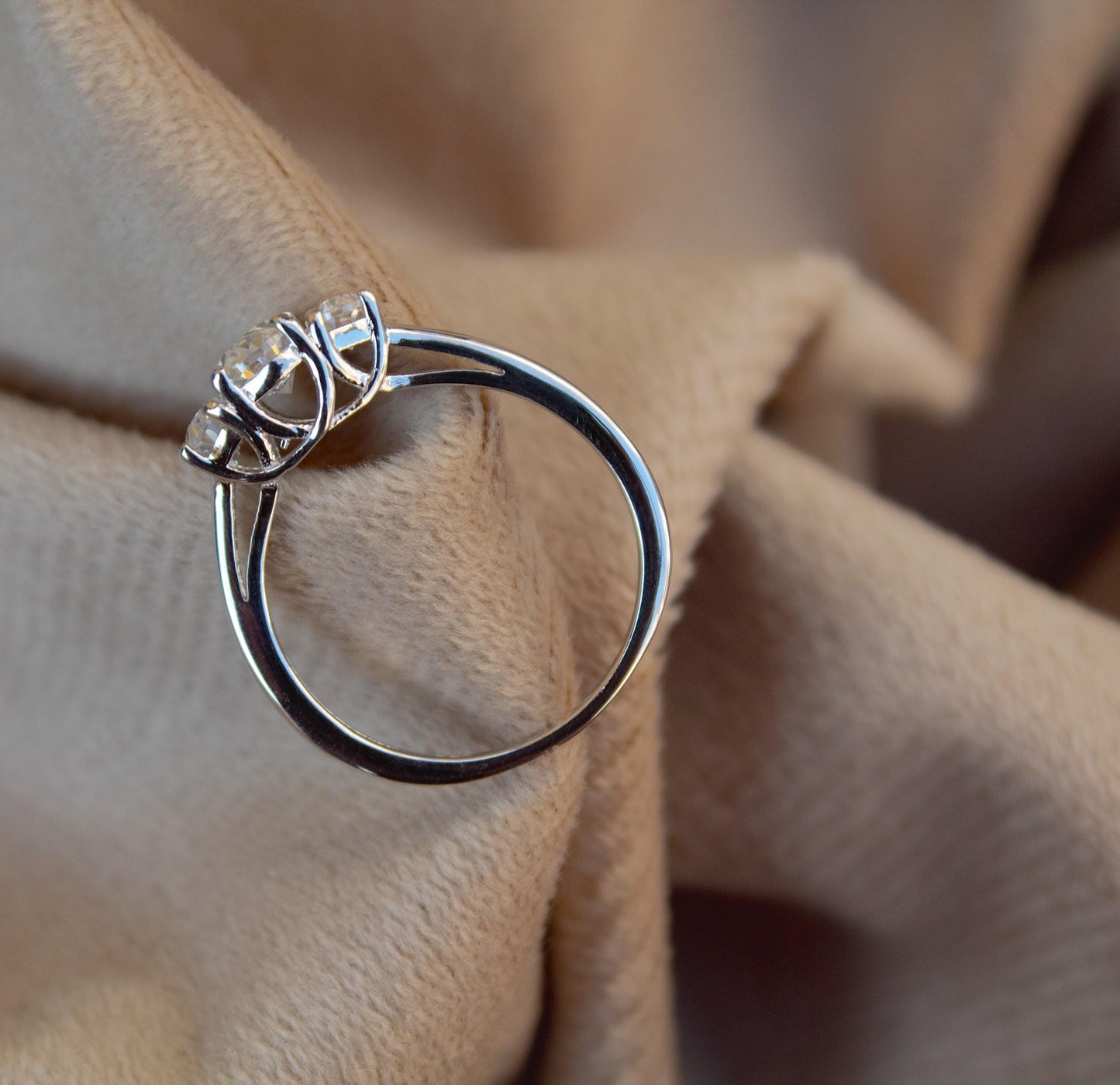 Oval Cut Stone Statement Ring for Her, White Moissanite Three Stone Ring, Oval Shape Ring, Anniversary Ring for Wife, Moissanite Jewelry