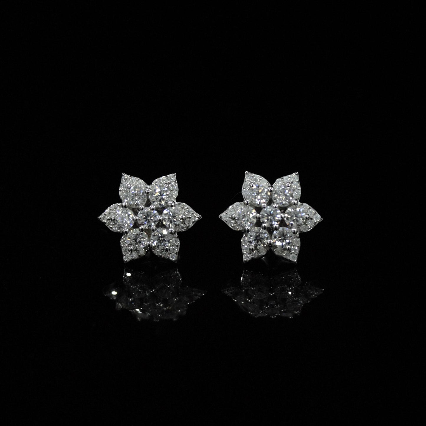 Vintage Style Floral Moissanite Stud Earrings, 925 Sterling Silver Wedding Jewelry for Bride, Push Back Earrings, Lightweight Stud Earrings