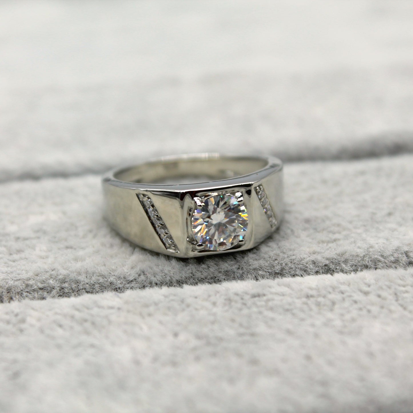 6.5 MM Round Cut Moissanite Ring, Anniversary Ring For Men, Statement Men's Moissanite Ring, Prong Setting Ring, Perfect Gift for Christmas