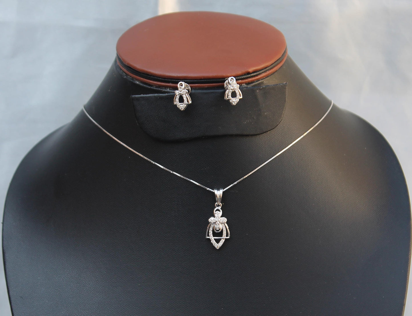 18K Gold Diamond Necklace Earrings Set, Solid Gold Jewelry Set, Statement Jewelry, Certified Diamond Pendant with Chain, Gold Stud Earrings